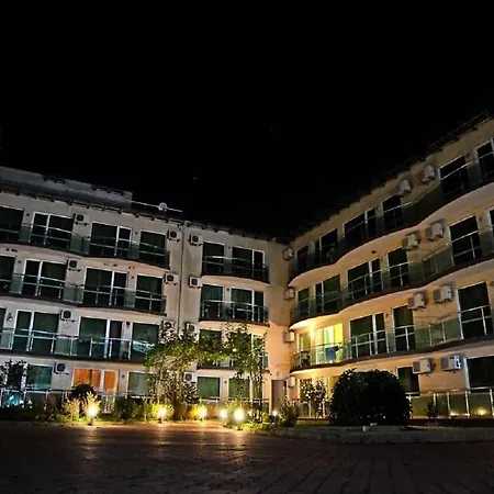 Charming 118 In Complex Clara Sarafovo